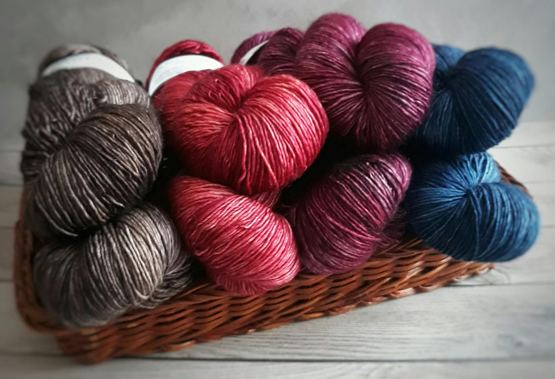 how to choose yarn for knitting and crochet beginners guide